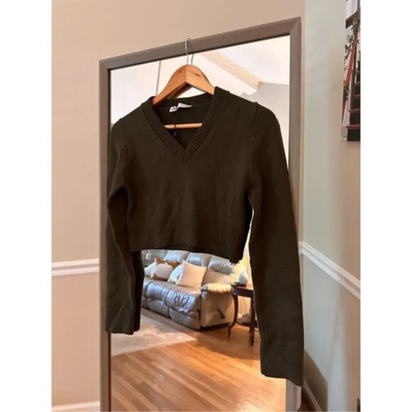 Zara Green Cropped Sweater NWOT‎ Size Small - Picture 2 of 4